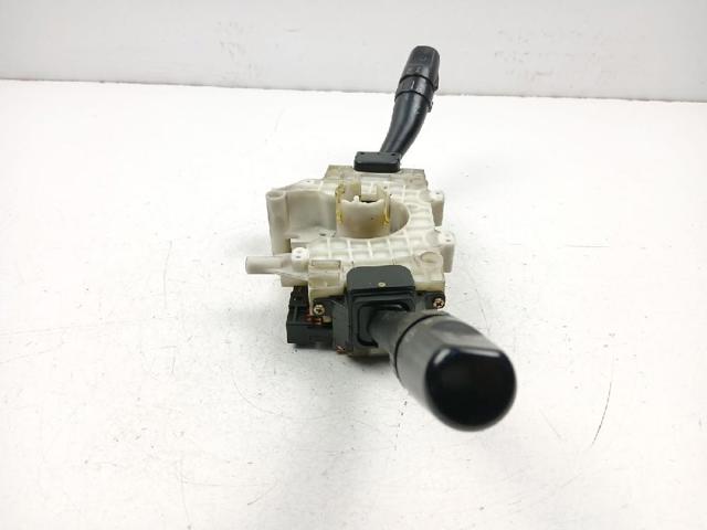 Comutador instalado na coluna da direção, montado KIA Sorento 1 JC