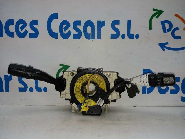 Comutador instalado na coluna da direção, montado KIA Sorento 1 JC