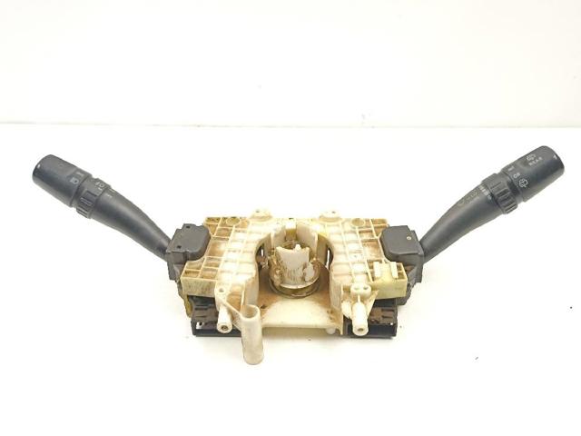 Comutador instalado na coluna da direção, montado KIA Sorento 1 JC