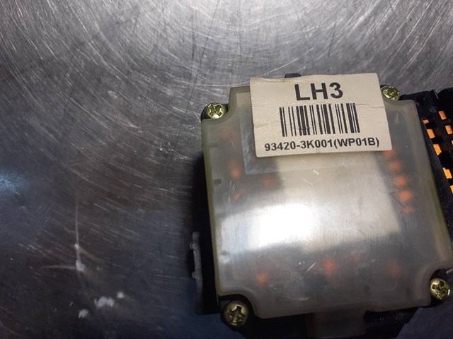 HYUNDAI 934203K001 Правый подрулевой переключатель в наличии Одесса