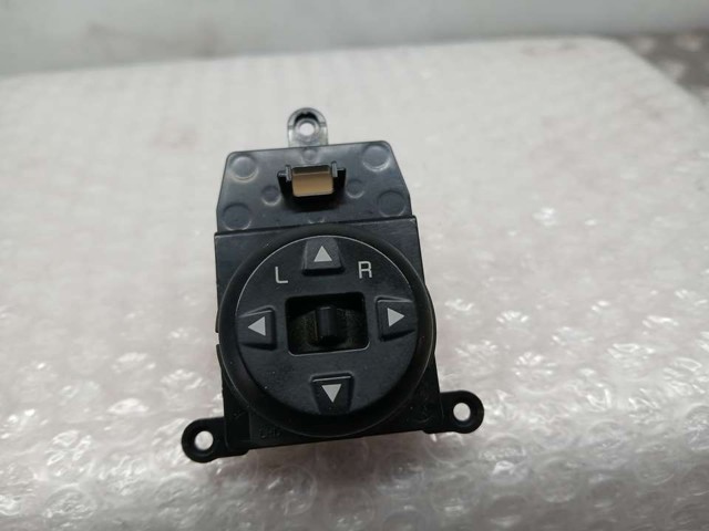 HYUNDAI 935301W000 Регулятор зеркал в наличии Сумы