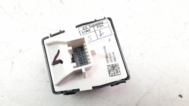93530N72004X HYUNDAI Блок управления зеркалами заднего вида, на двери купить в Чернигов