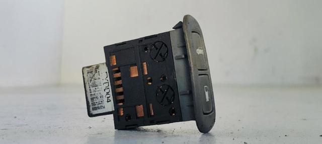 935503E000 HYUNDAI Кнопка салона привода крышки багажника (двери 3/5-й (ляды) купить в Кривой Рог