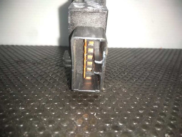 HYUNDAI 935503E000 Кнопка салона привода крышки багажника (двери 3/5-й (ляды) в наличии Павлоград