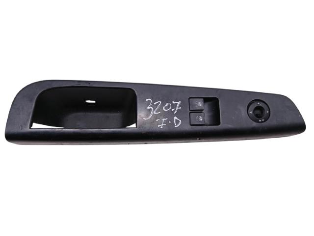 935701H020 HYUNDAI Кнопочный блок управления стеклоподъемником передний левый купить в Полтава