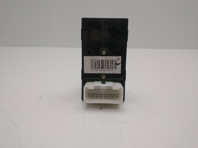 935701H021 HYUNDAI купить в Украина