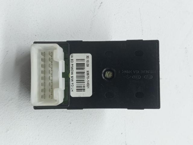 HYUNDAI 935701H021EQ в наличии Тернополь
