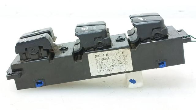 HYUNDAI 935702B000S4 Кнопочный блок управления стеклоподъемником передний левый в наличии Каменское