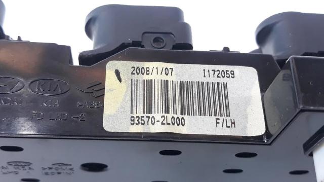 935702L000 HYUNDAI Кнопочный блок управления стеклоподъемником передний левый купить в Хмельницкий