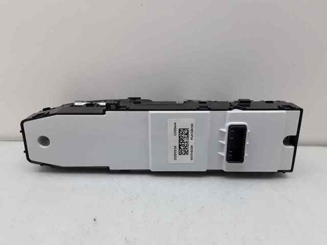 93570G5200 Кнопочный блок управления стеклоподъемником передний левый купить Одесса