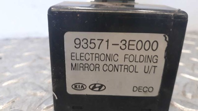 HYUNDAI 935713E000 Блок управления зеркалами заднего вида, на двери в наличии Ужгород