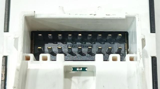 93571N73004X HYUNDAI Кнопка включения мотора стеклоподъемника передняя левая купить в Днепр