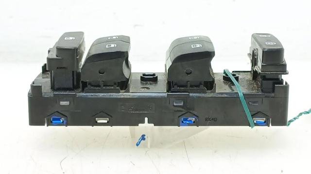 HYUNDAI 93571N73004X Кнопка включения мотора стеклоподъемника передняя левая в наличии Чернигов