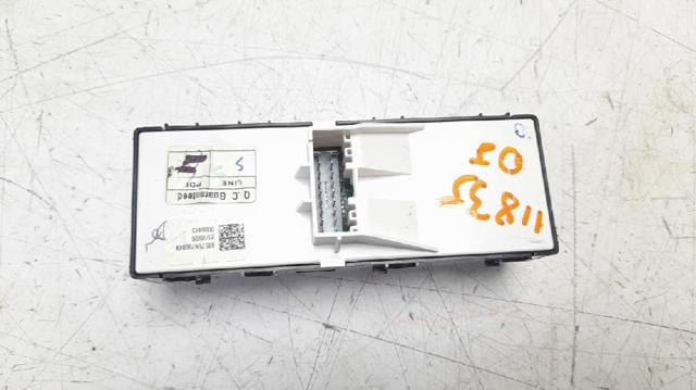HYUNDAI 93571N73004X Кнопка включения мотора стеклоподъемника передняя левая в наличии Житомир