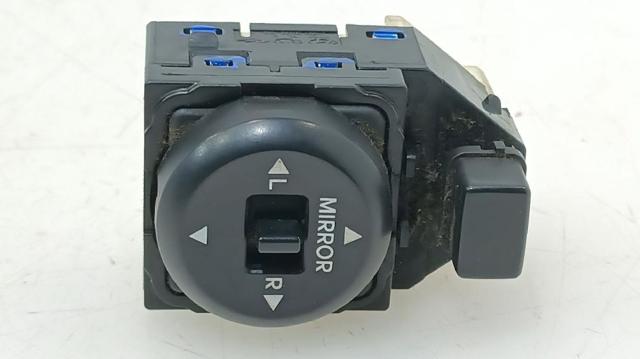 935733W100WK HYUNDAI купить в Ужгород