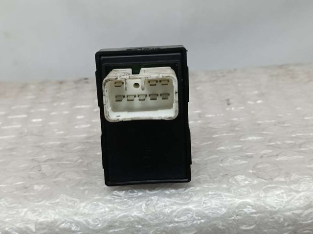 935751H100 HYUNDAI Кнопка включения мотора стеклоподъемника передняя правая купить в Львов