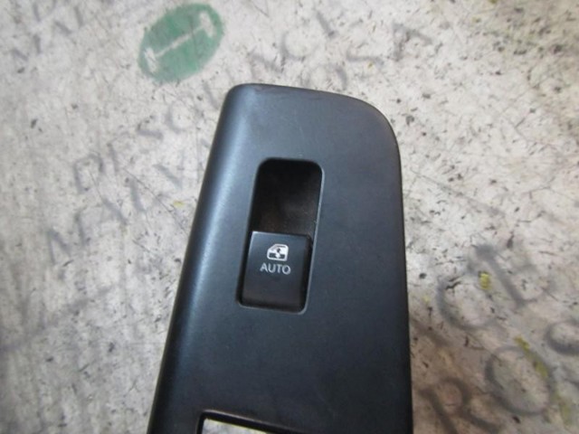 HYUNDAI 935751H100EQ Кнопка стеклоподъемника передняя в наличии Черкассы