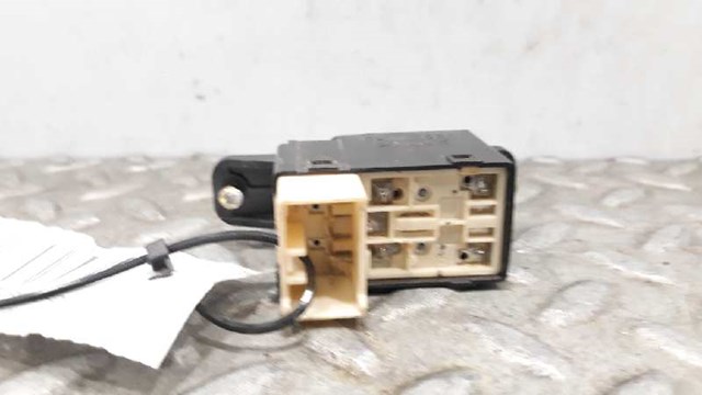 HYUNDAI 935753C010 в наличии Украина