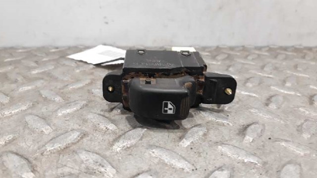 935753C010 HYUNDAI купить в Ирпень
