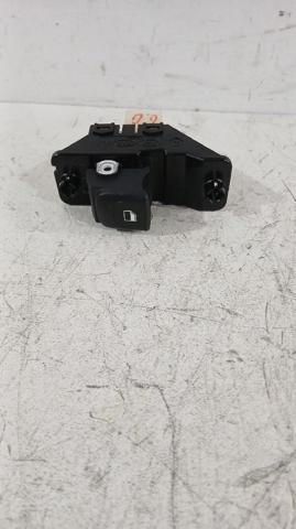 93576H8000 HYUNDAI Кнопка включения мотора стеклоподъемника передняя правая купить в Винница