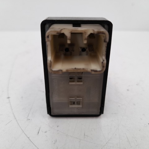 9358025000YN HYUNDAI купить в Черкассы