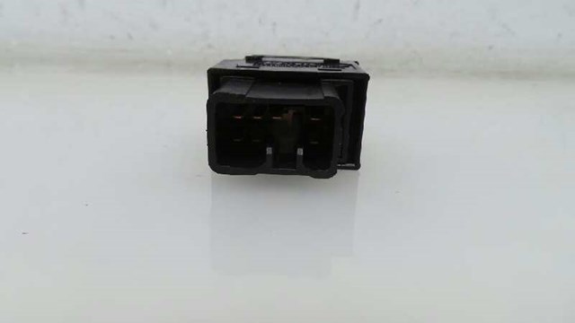 HYUNDAI 935802B500S4 в наличии Черновцы