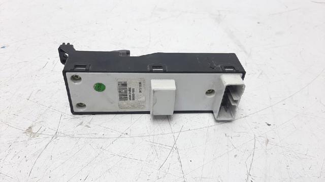 935802W000 HYUNDAI купить в Чернигов