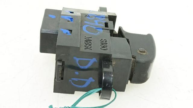 HYUNDAI 935804A000 Кнопка включения мотора стеклоподъемника передняя правая в наличии Ужгород