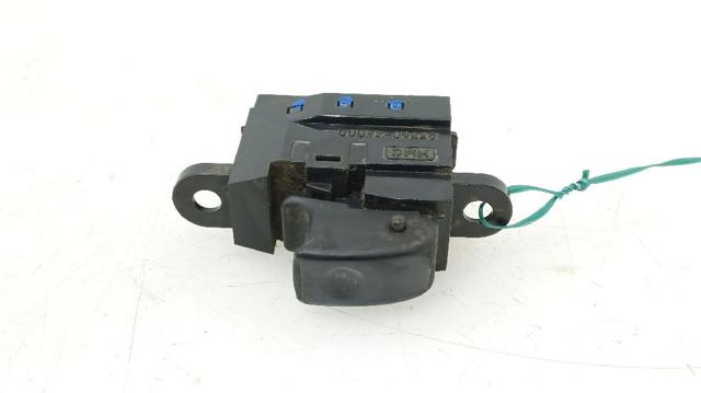 935804A000 HYUNDAI Кнопка стеклоподъемника передняя купить в Днепр