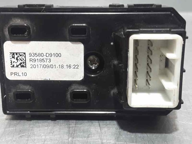 93580D9100 Кнопочный блок управления стеклоподъемником задний левый купить Чернигов