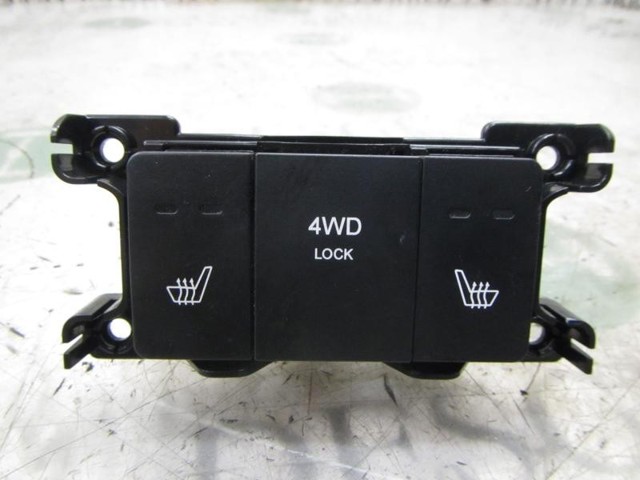 HYUNDAI 936012B000CA Кнопка включения обогрева сиденья в наличии Запорожье
