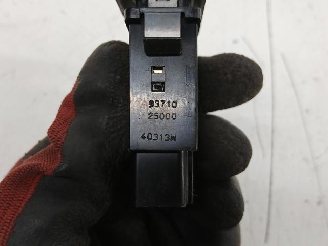 9371025000 HYUNDAI купить в Черновцы