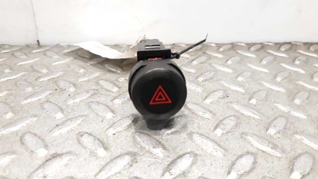 HYUNDAI 937303E000 Кнопка включения аварийного сигнала в наличии Николаев