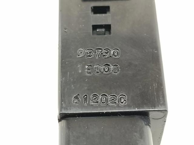 937901E000 HYUNDAI Кнопка включения аварийного сигнала купить в Николаев