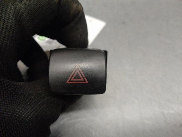 HYUNDAI 9379026500 Кнопка аварийки в наличии Ирпень