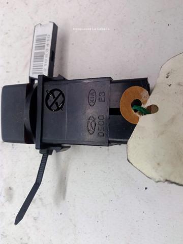 Botão de ativação do sinal de emergência Hyundai Santa Fe 1 SM