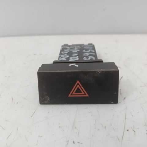 HYUNDAI 937902C000 Кнопка включения аварийного сигнала в наличии Николаев