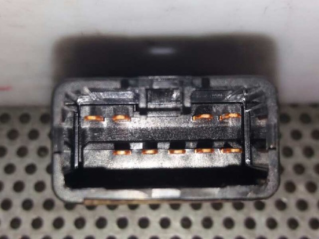 937902D000 HYUNDAI Кнопка аварийки купить в Днепр