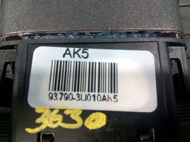 HYUNDAI 937903U010AK5 Кнопка аварийки в наличии Хмельницкий