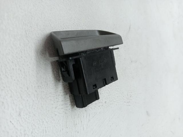 937903U010DC8 HYUNDAI Кнопка включения аварийного сигнала купить в Ровно