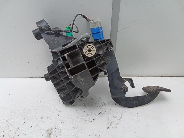 Cilindro mestre de embraiagem 93868391 OPEL