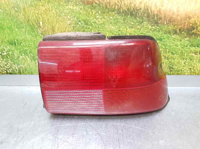 FORD 93AG13A602BB Фонарь задний правый в наличии Ровно