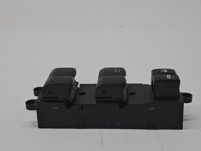 SUBARU 94266FG530 в наличии Львов