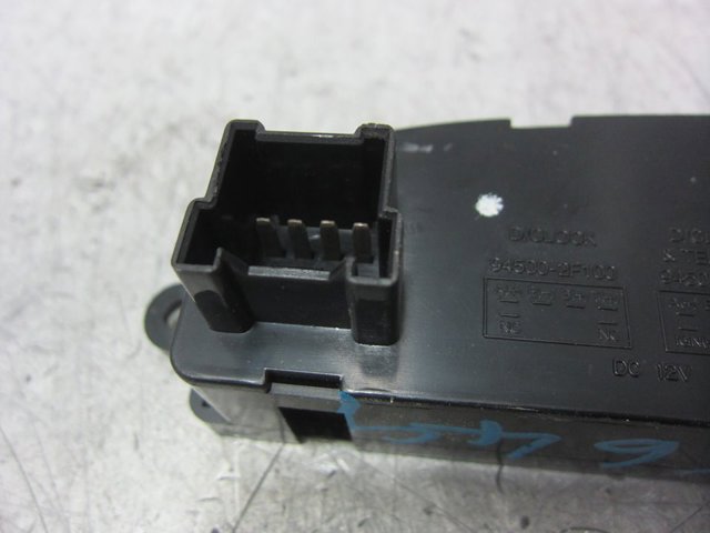 HYUNDAI 945002F100 Часы салонные в наличии Ирпень