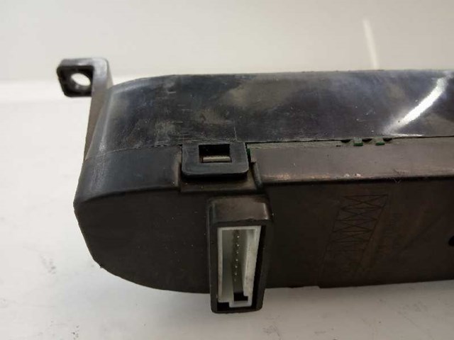 HYUNDAI 945101D000 Часы салонные в наличии Сумы