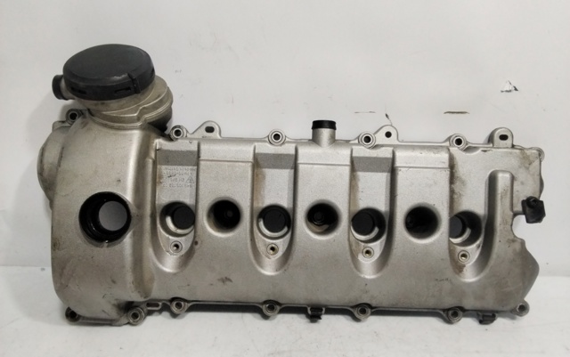 94810513207 PORSCHE Крышка клапанная правая купить в Запорожье