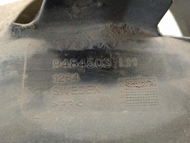 VOLVO 9484503 Подкрылок передний левый в наличии Одесса