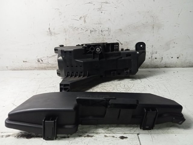 9494210 VOLVO Корпус блока предохранителей купить в Черкассы