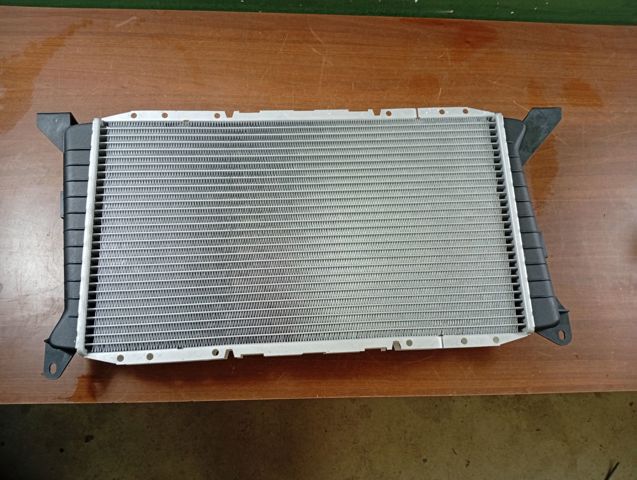 FORD 94VB8005AC Радиатор охлаждения двигателя в наличии Ирпень
