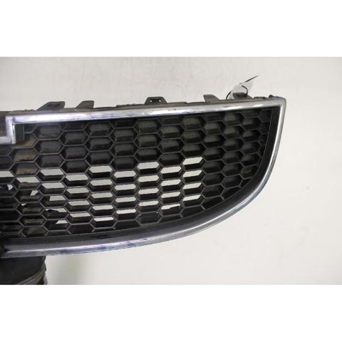 Grelha do radiador Chevrolet Orlando J309